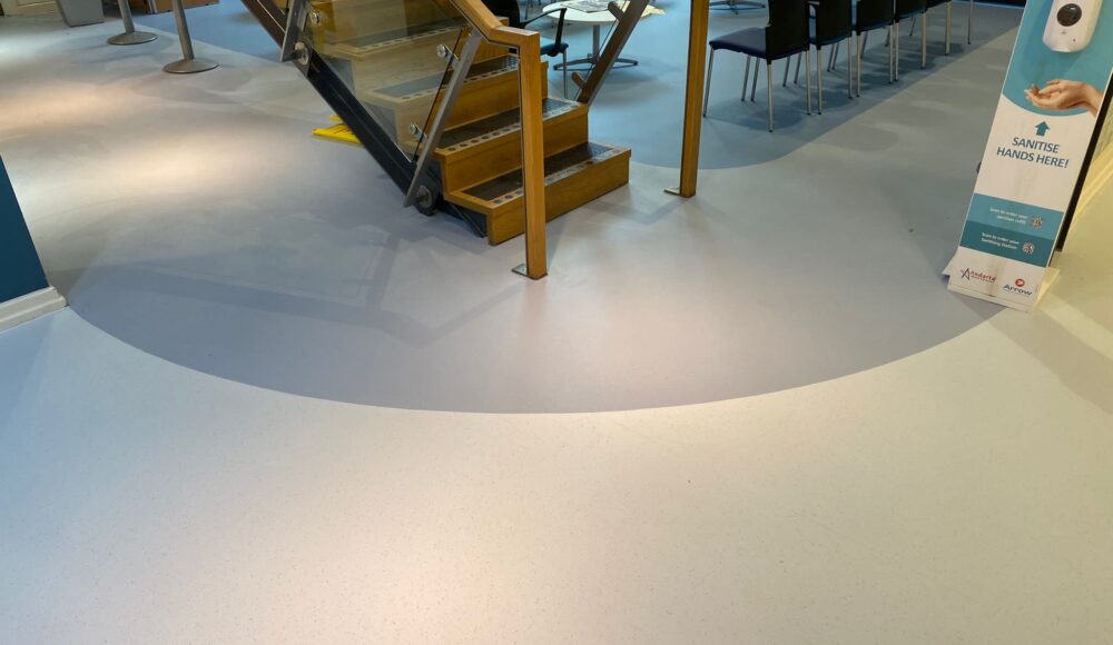 Medical centre vinyl curve