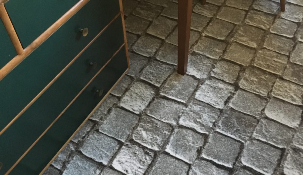 Halbmond cobbled effect carpet for cedar court Yorkshire room